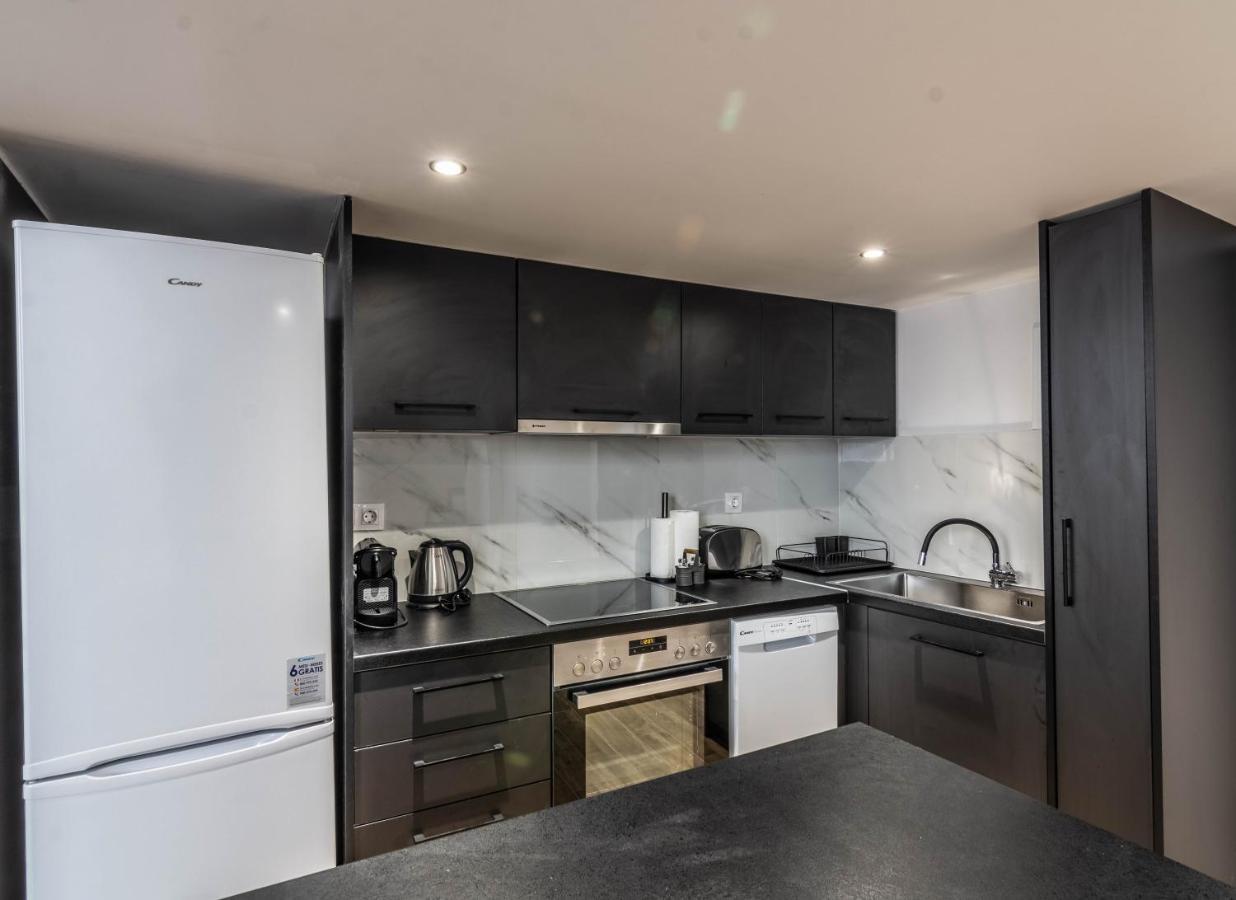 Gazi Apartment *