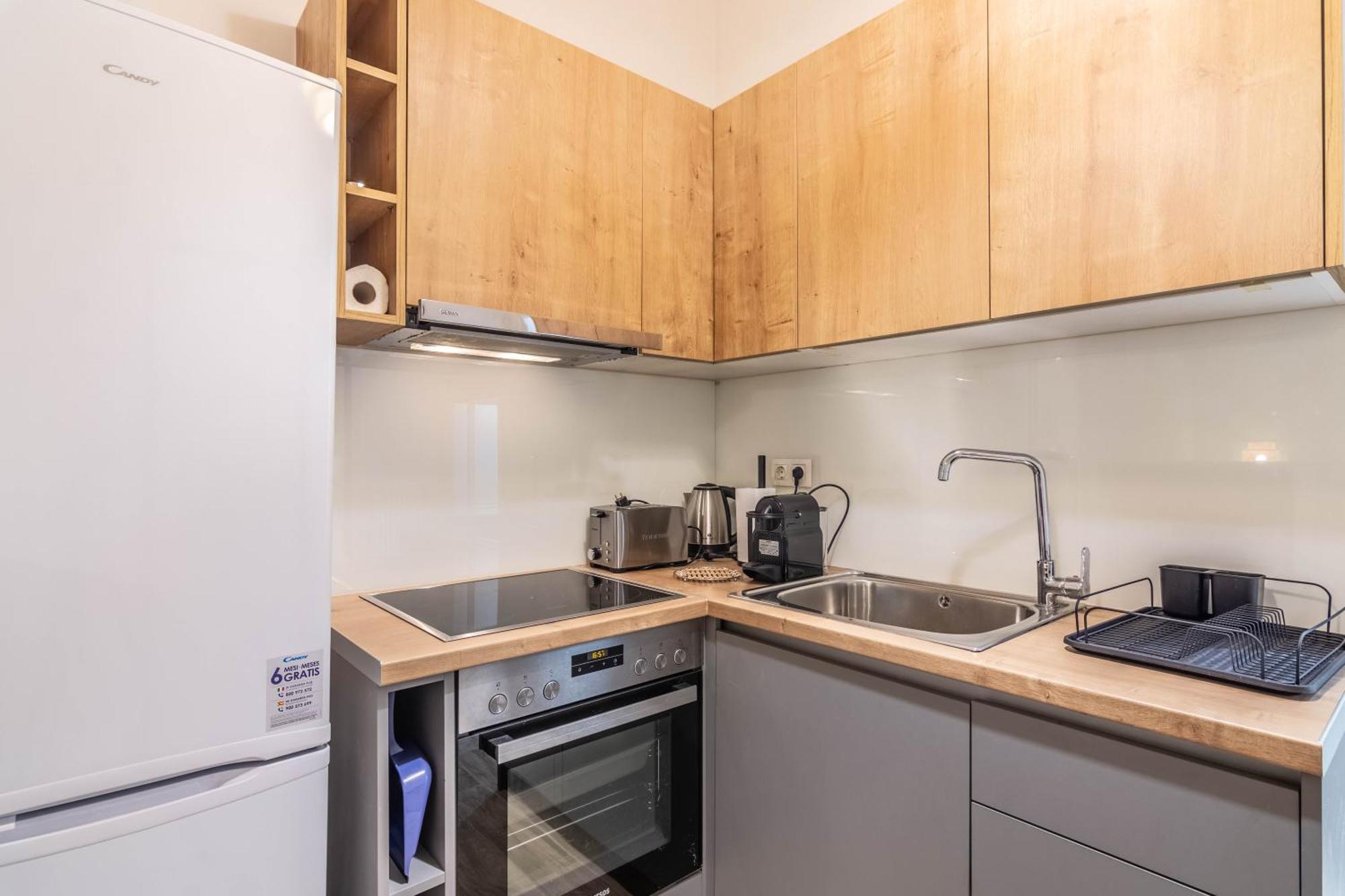 Gazi Apartment *